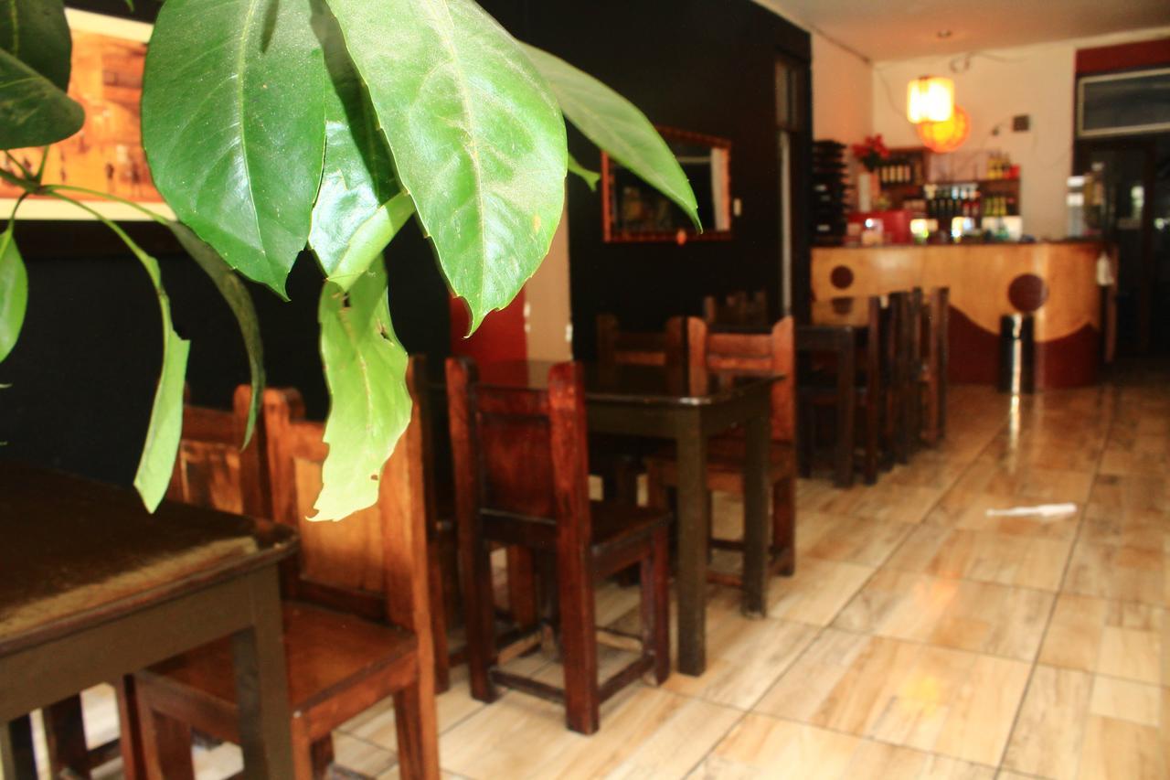 Amaru Hotel Huaraz Buitenkant foto