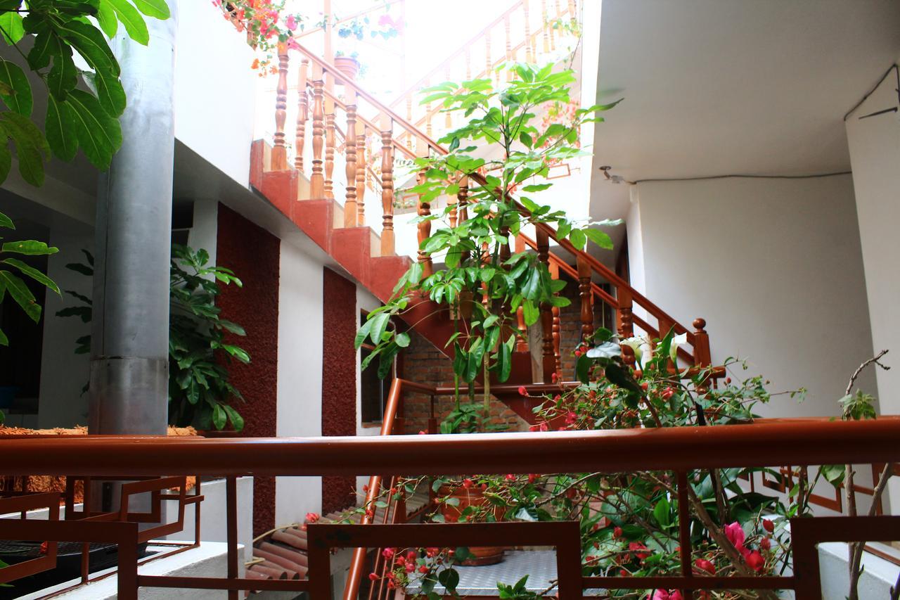 Amaru Hotel Huaraz Buitenkant foto